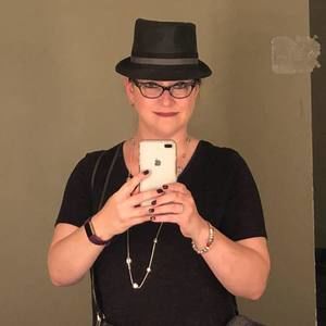 Meet your Posher, Deana